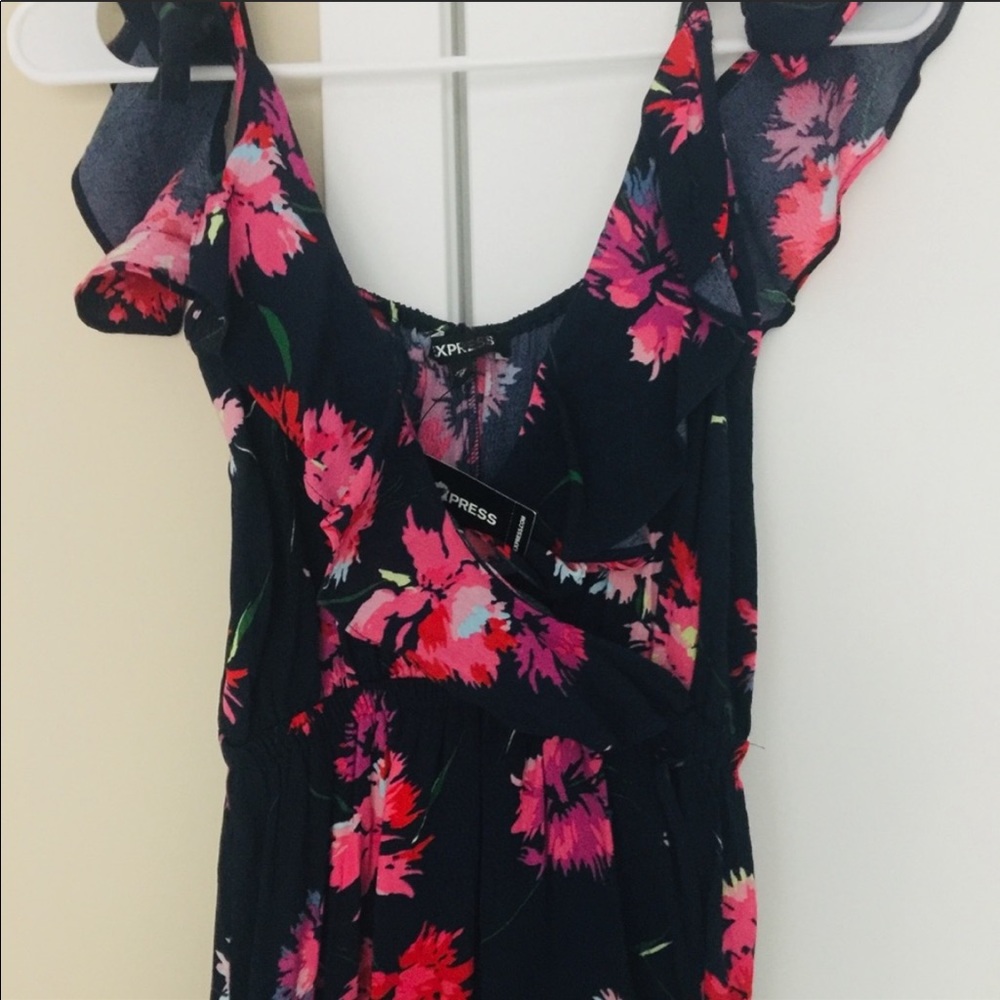 Floral Ruffle Cold Shoulder Maxi Dress - Picture 3 of 7